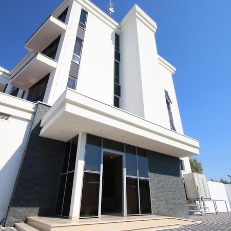 Eljos Hotel Fushe-Kruje Екстериор снимка