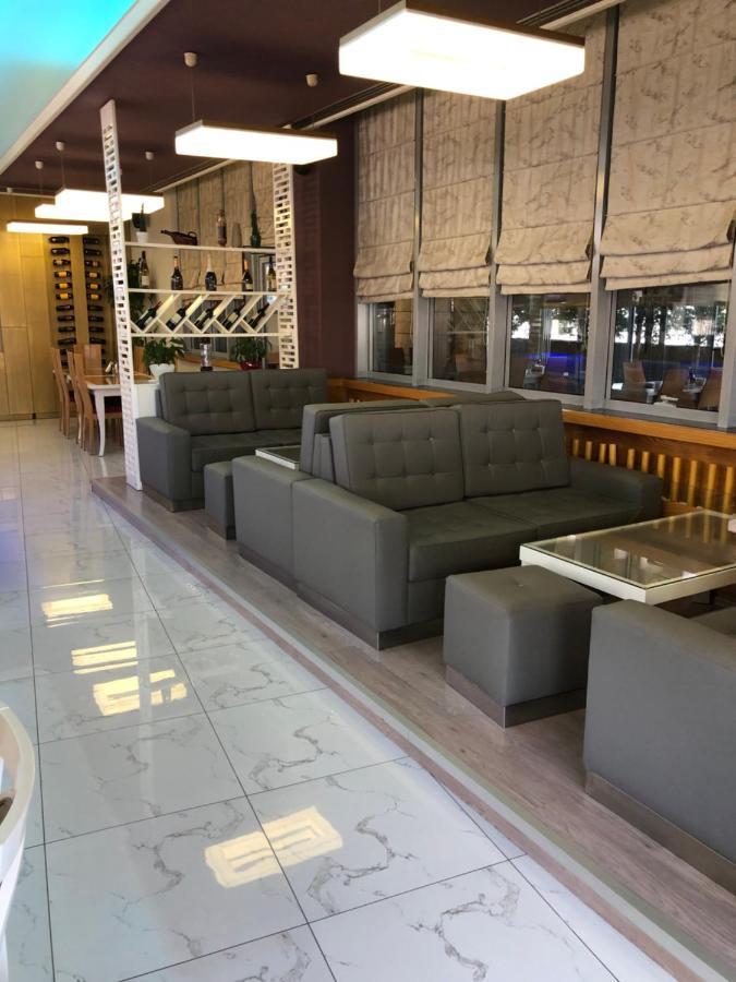 Eljos Hotel Fushe-Kruje Екстериор снимка