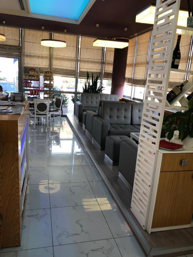 Eljos Hotel Fushe-Kruje Екстериор снимка