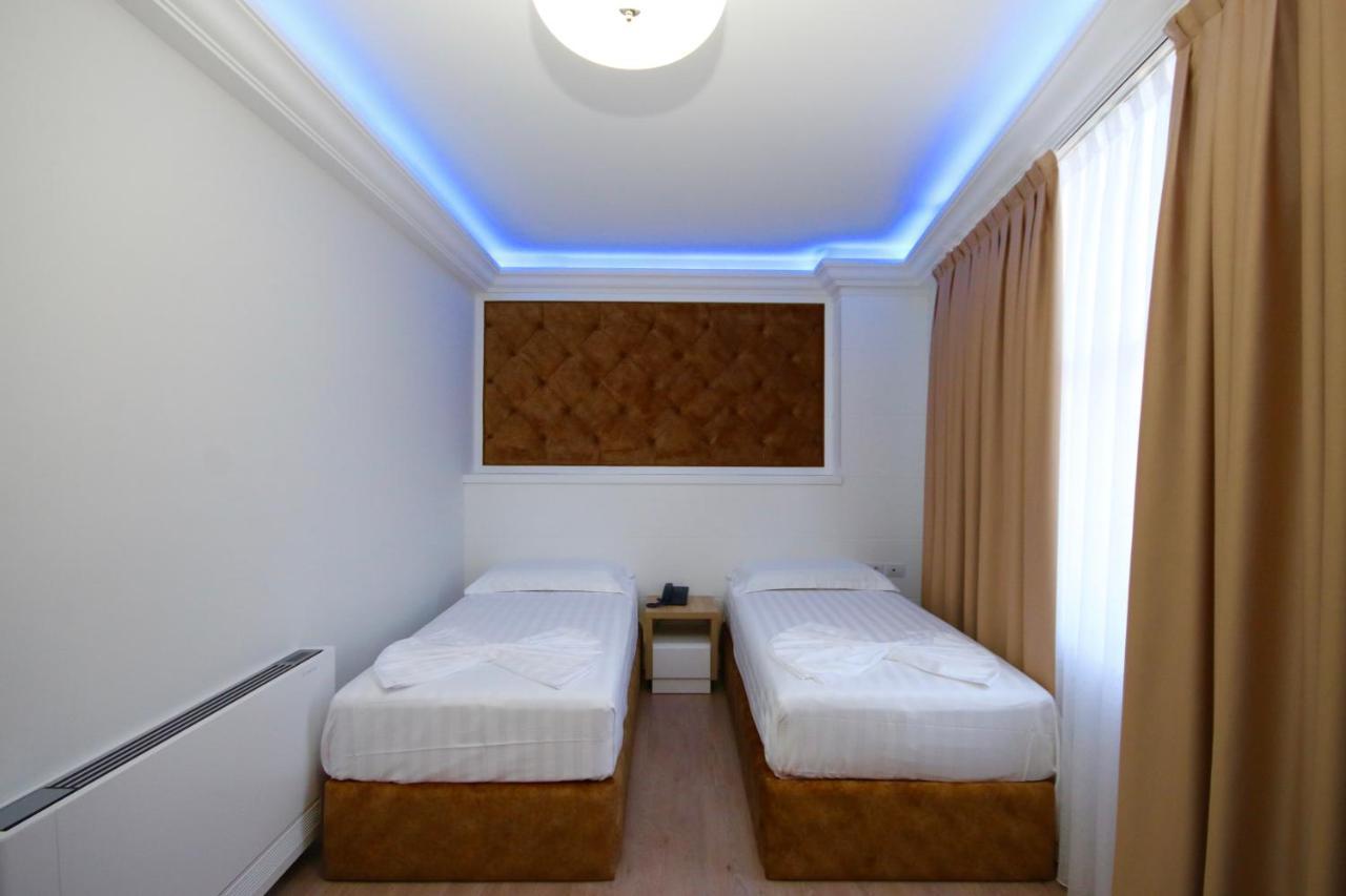 Eljos Hotel Fushe-Kruje Екстериор снимка