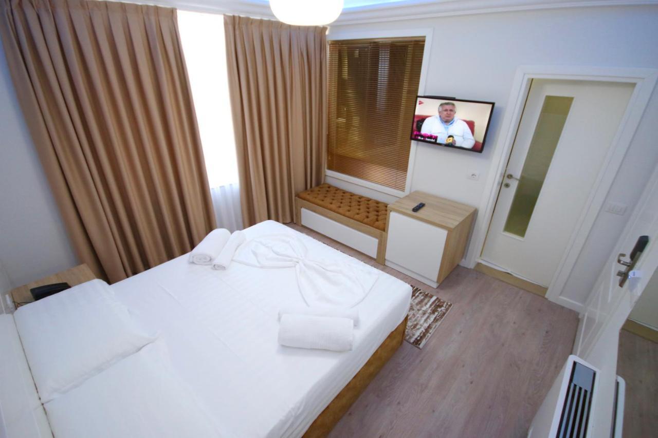 Eljos Hotel Fushe-Kruje Екстериор снимка